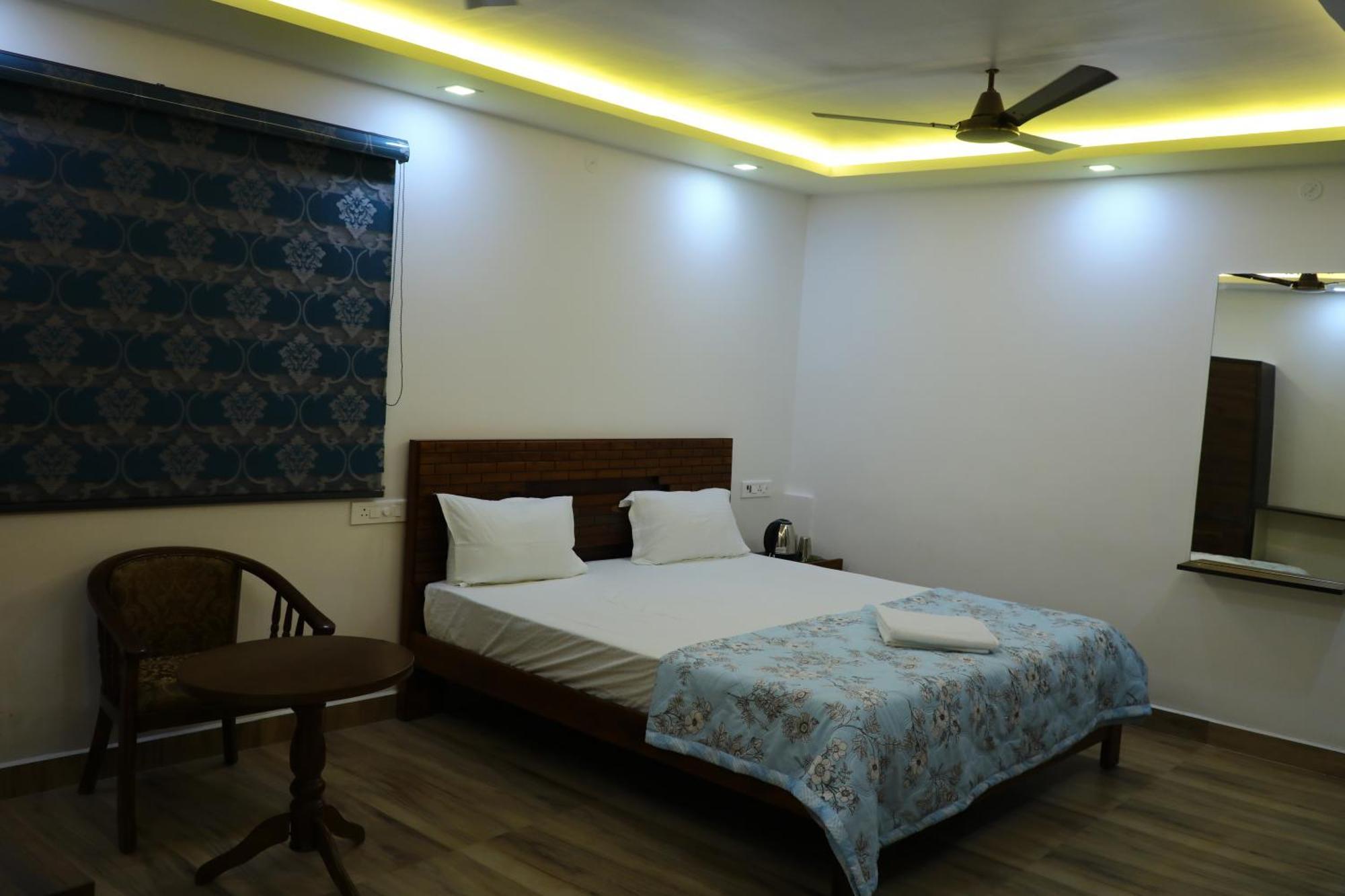Hotel Jp Residency Yelagiri Esterno foto