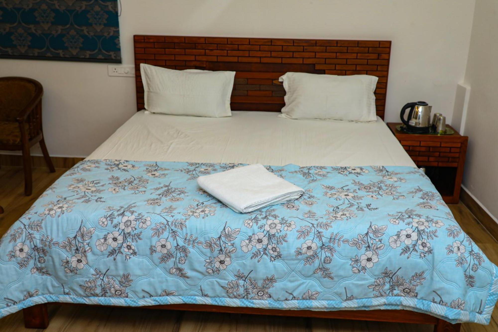 Hotel Jp Residency Yelagiri Esterno foto