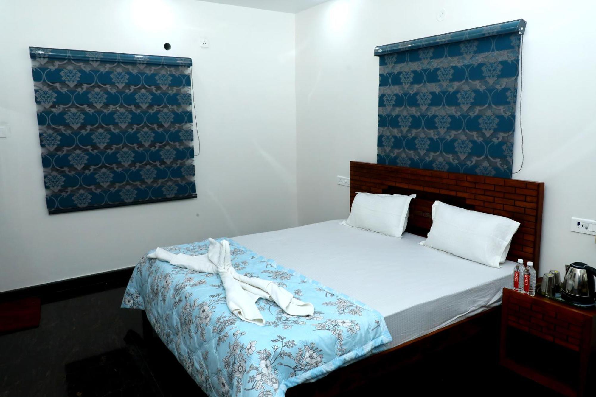 Hotel Jp Residency Yelagiri Esterno foto