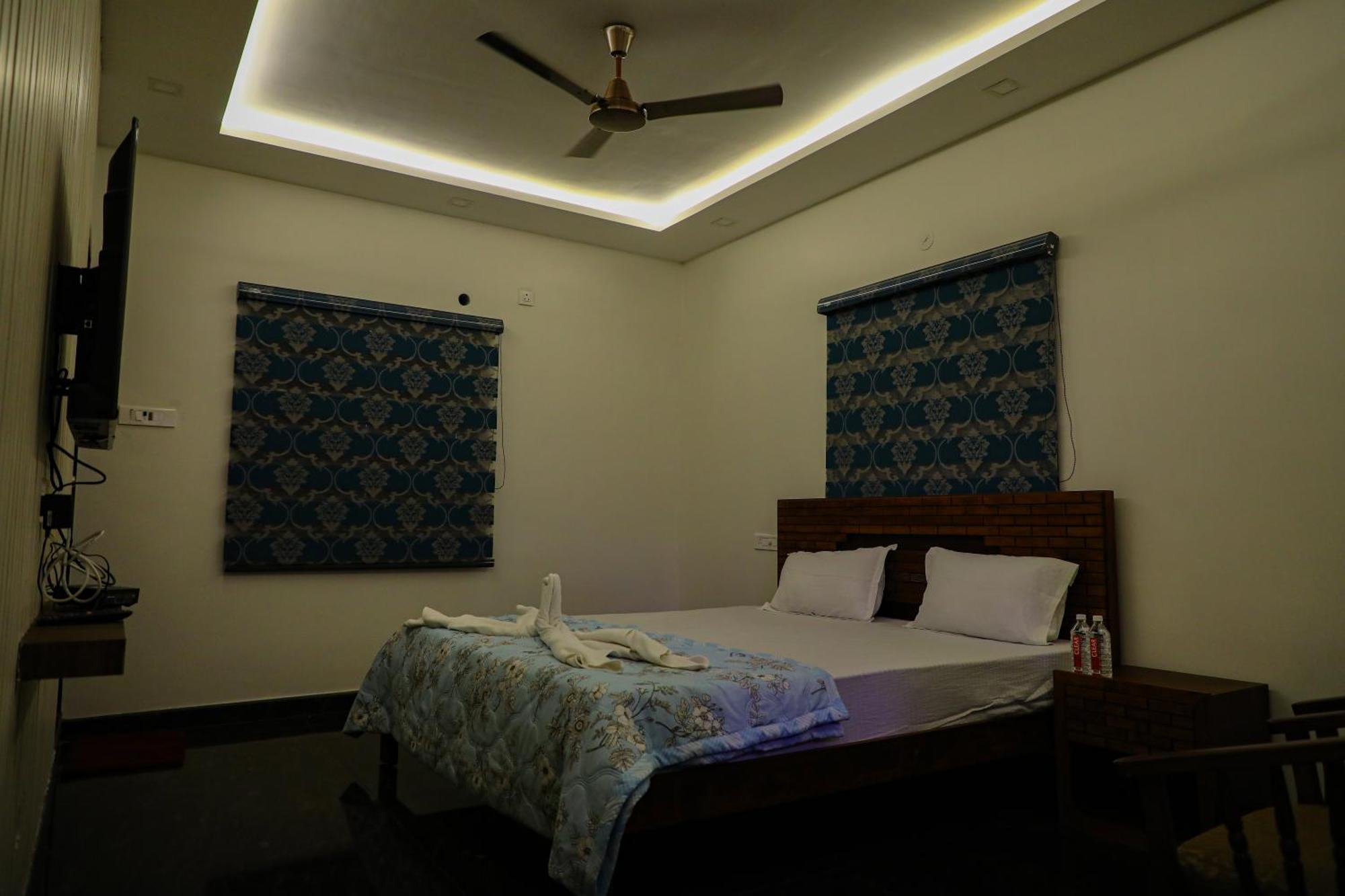 Hotel Jp Residency Yelagiri Esterno foto