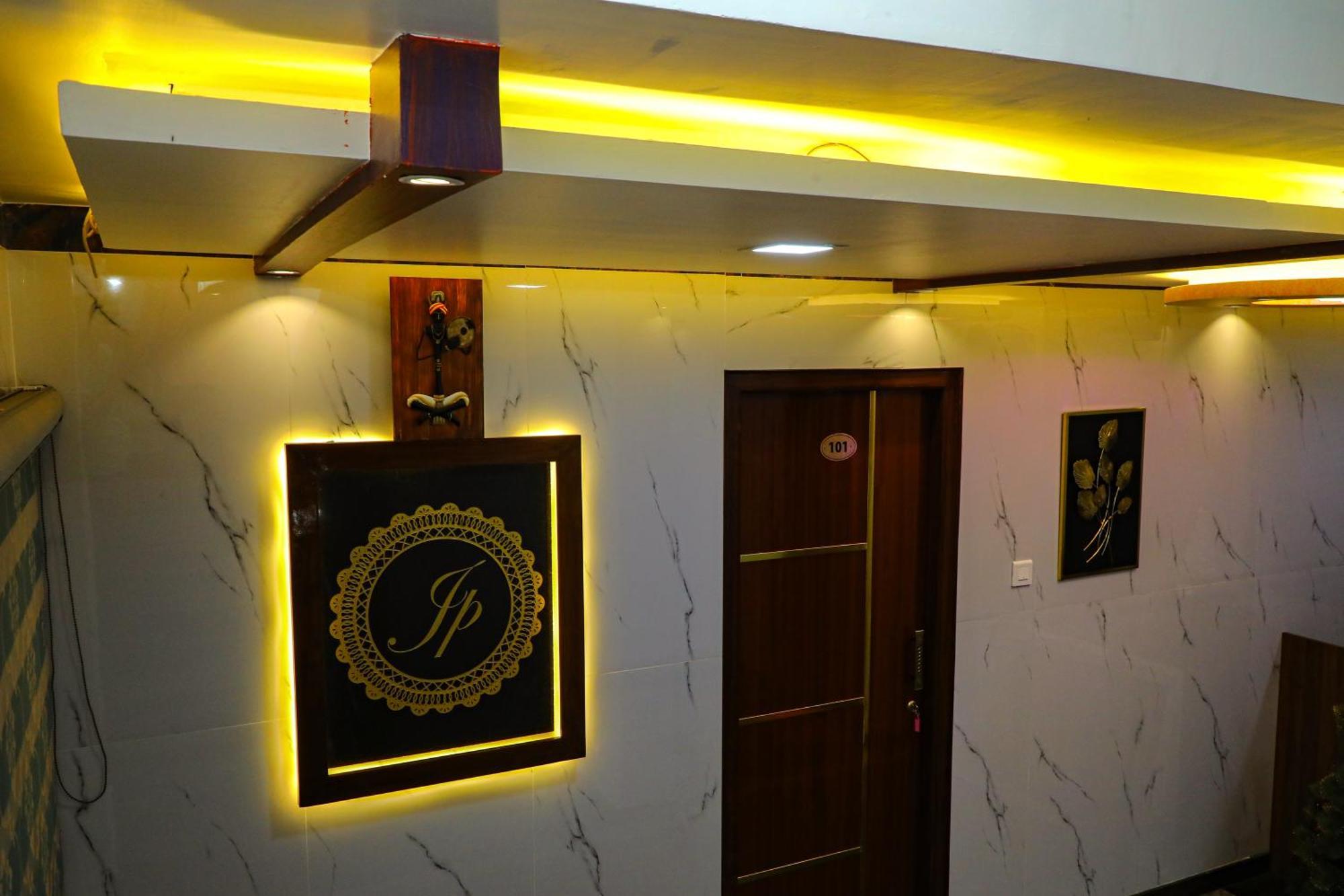 Hotel Jp Residency Yelagiri Esterno foto