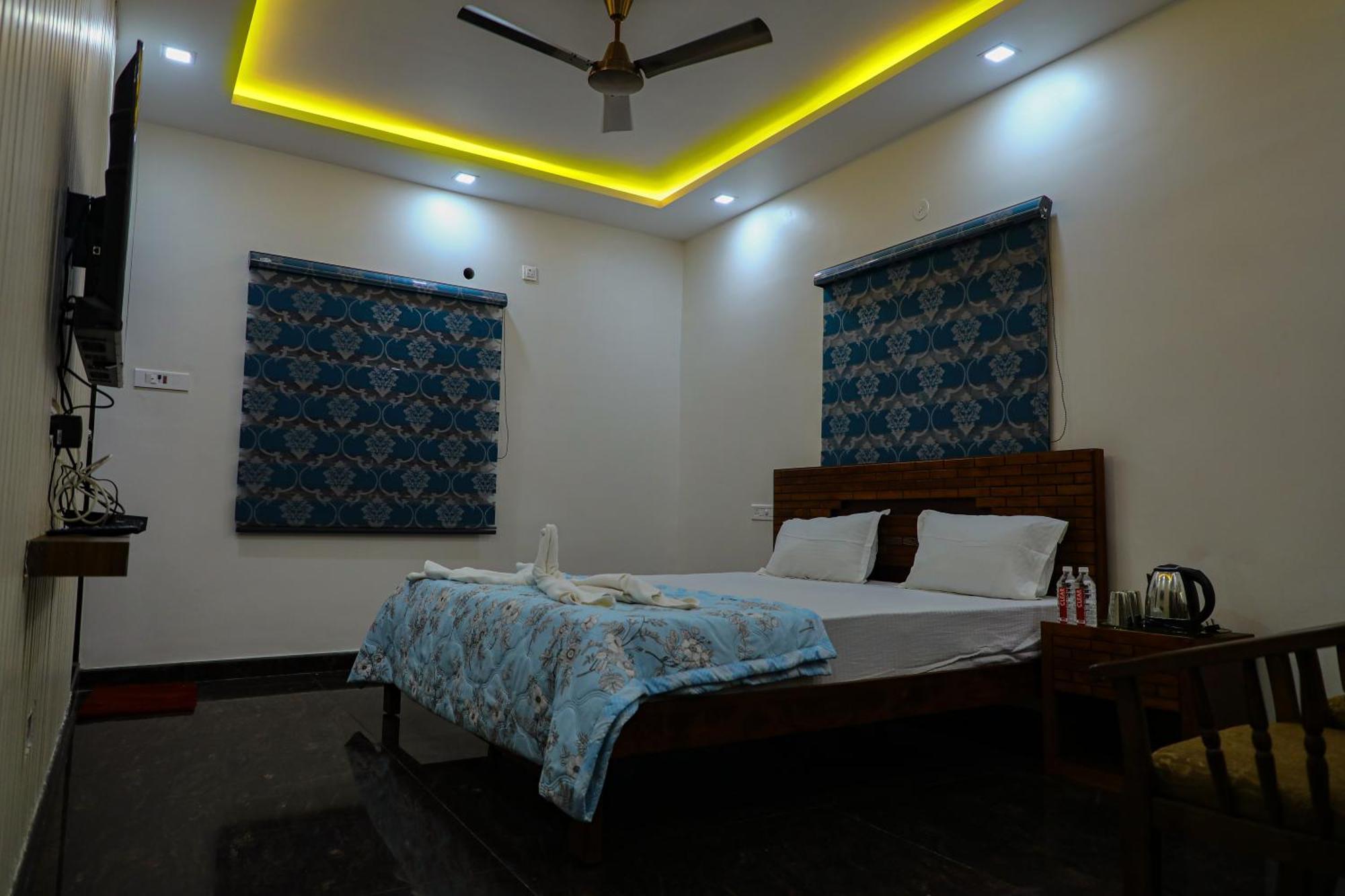 Hotel Jp Residency Yelagiri Esterno foto