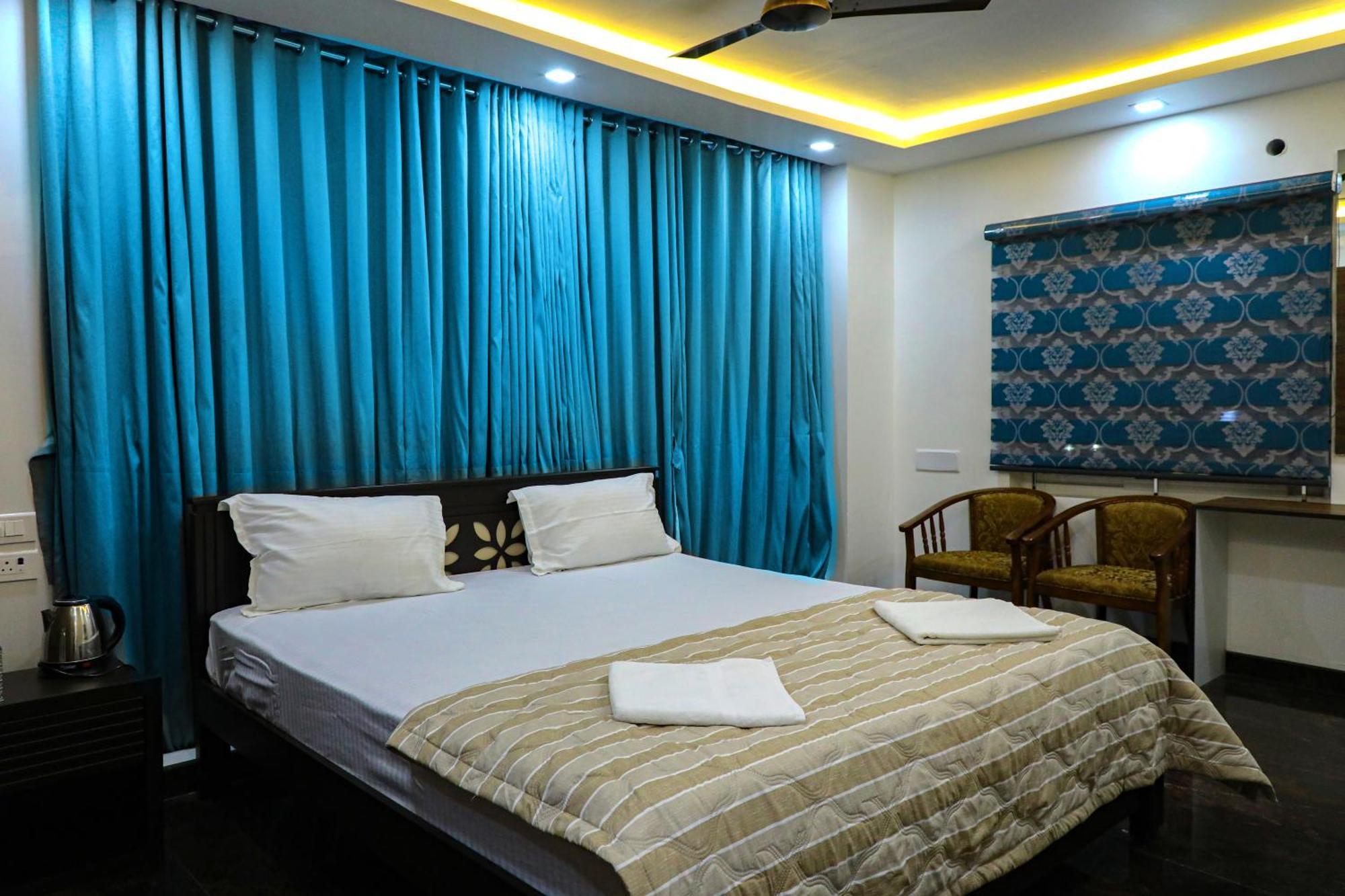 Hotel Jp Residency Yelagiri Esterno foto