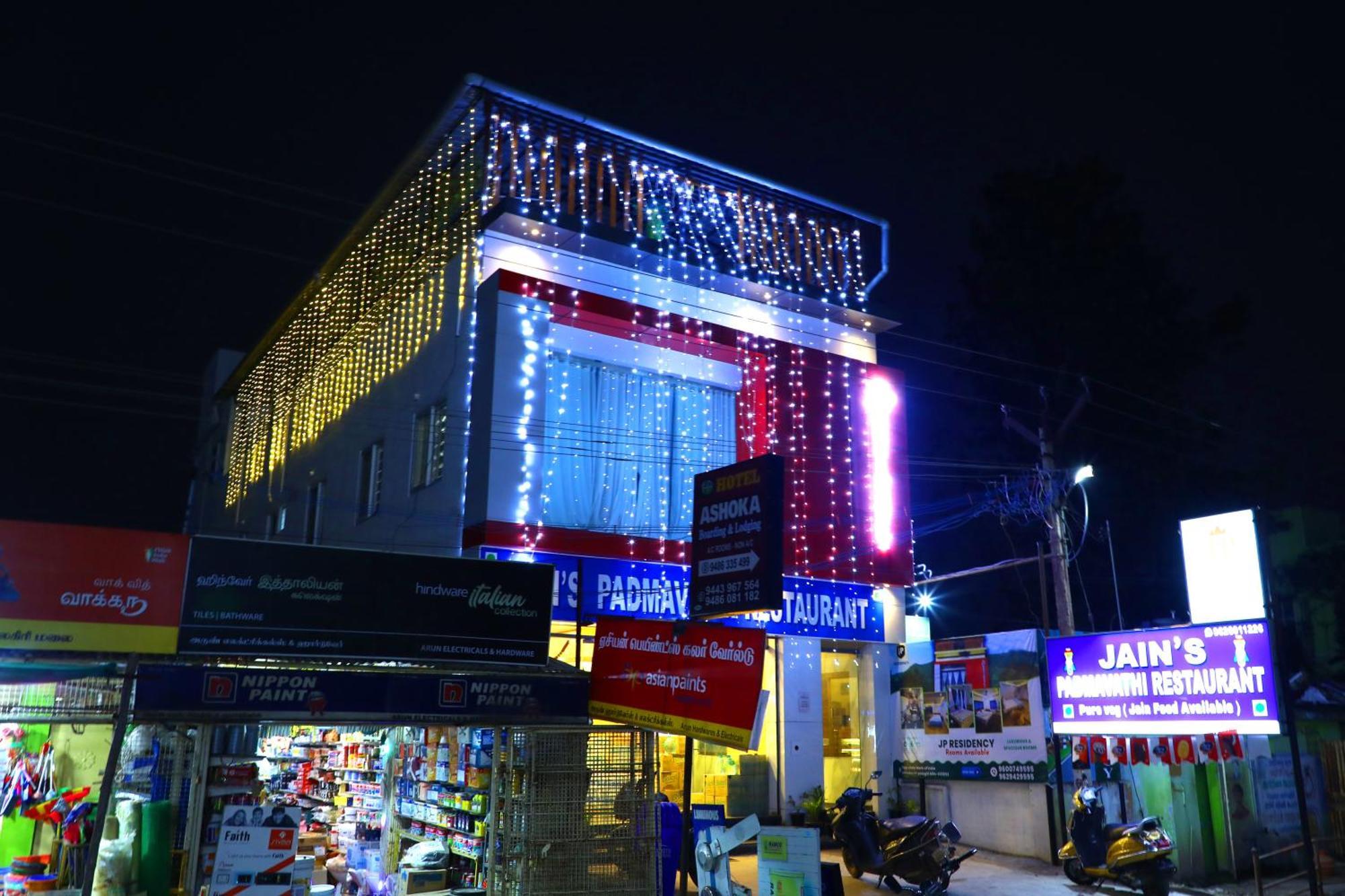 Hotel Jp Residency Yelagiri Esterno foto